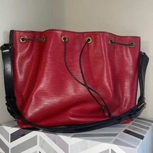 LOUIS VUITTON Authentic Vintage Bi-Color Epi Noe Drawstring Bag